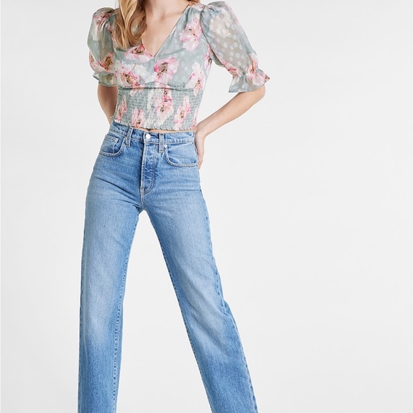 💚5 for $20💚 NEW Express Floral Clip Dot Print Smocked Waist Top - Picture 3 of 10